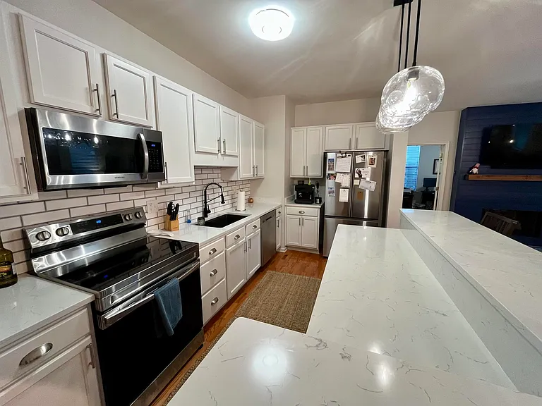 495 S Front St #103 — Photo 4