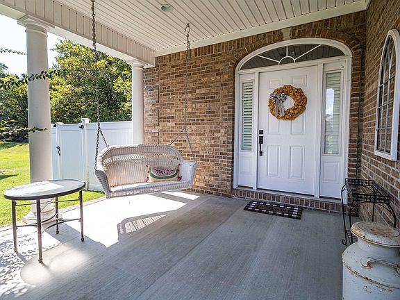 2nd image of 3278 Sandpiper Cir