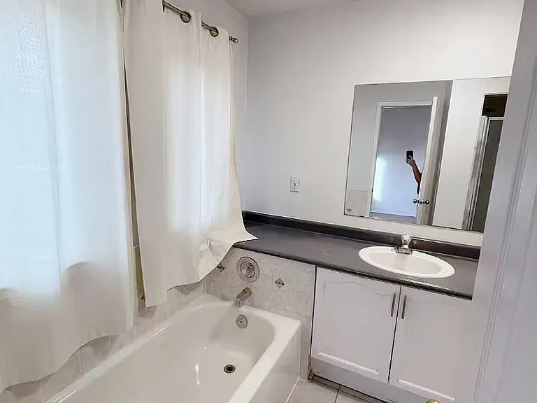 6905 Glory Ct — Photo 6