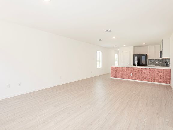 4th image of 6804 Bramblewood Dr