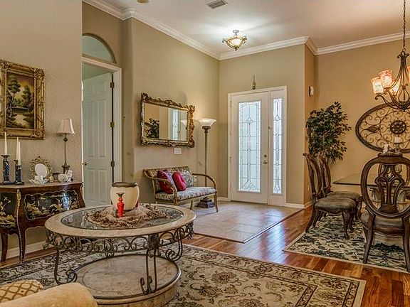2nd image of 27507 Kirkwood Cir