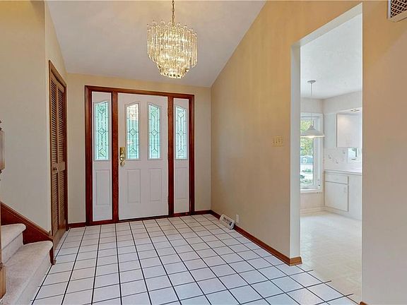 4th image of 8736 Lake Forest Trl