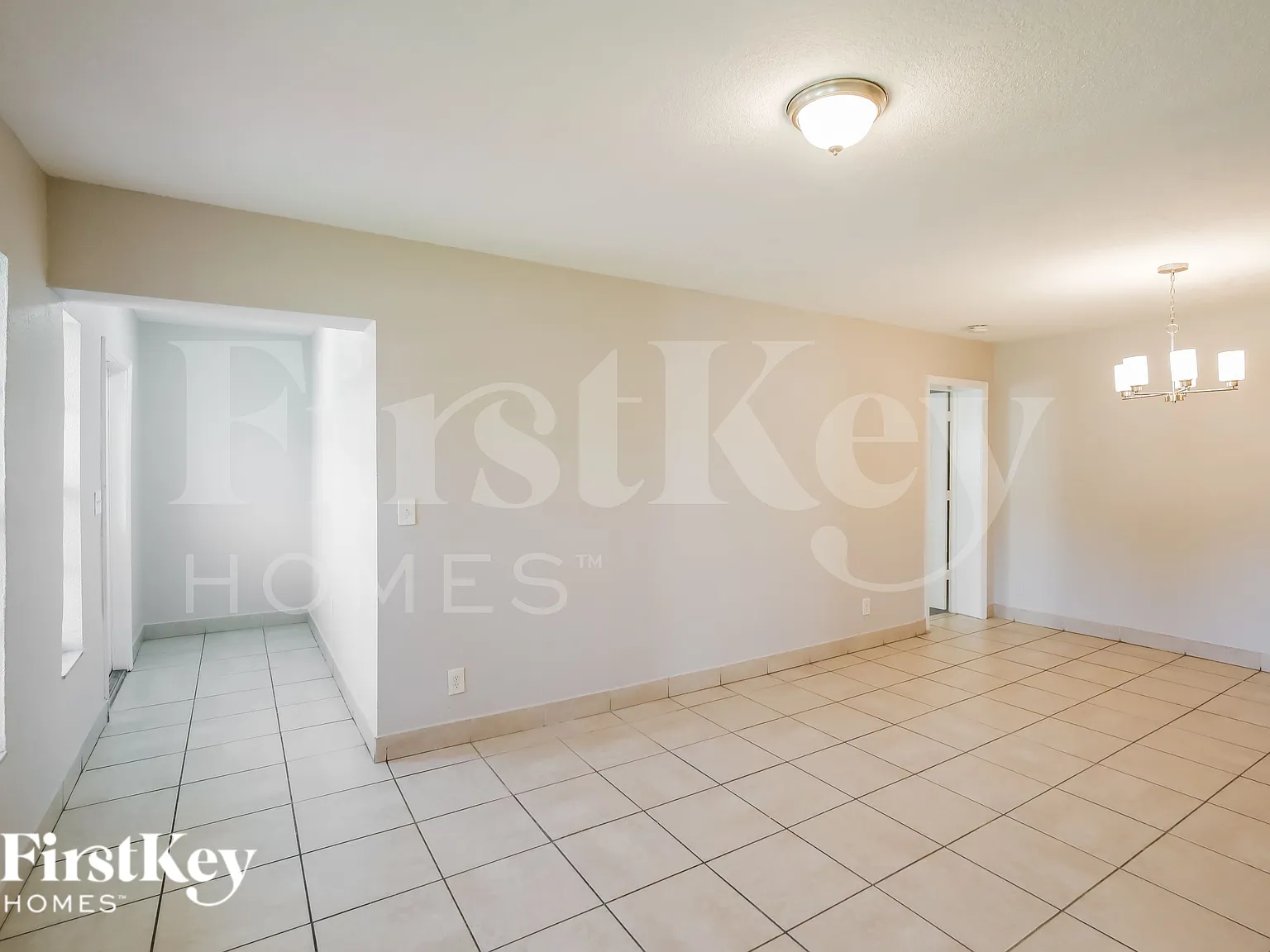 4 bed, 2.0 bath, 1357 sqft, $2,800 — Photo 2