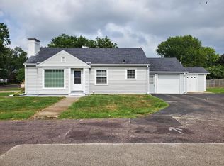 3308 N Kentwood Ct, Peoria, IL 61604