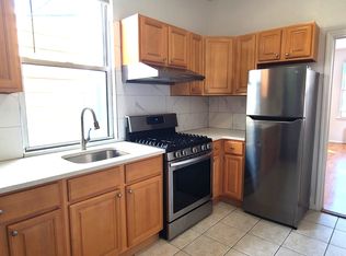 32-29 46th St FLOOR 2, Astoria, NY 11103