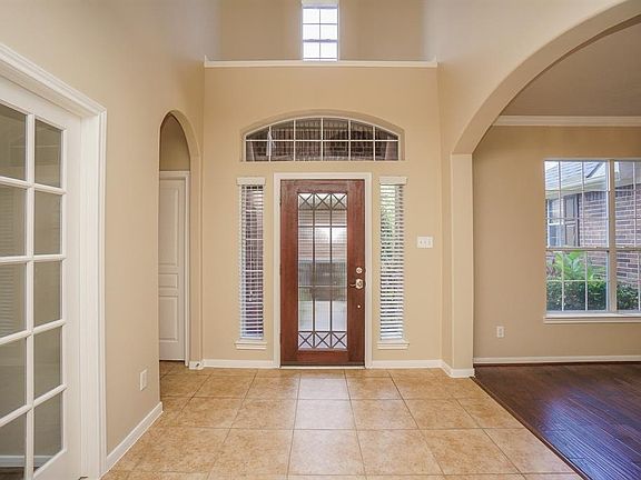 3rd image of 7923 Ravens Point Dr