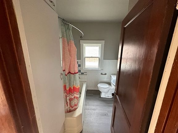 4th image of 126 1/2 Matta Ave
