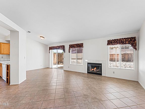 5th image of 44327 Harbor St