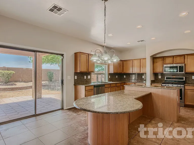 1353 E Judi Dr — Photo 6