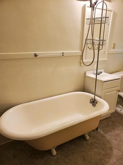 1st image of 211 N West St #3