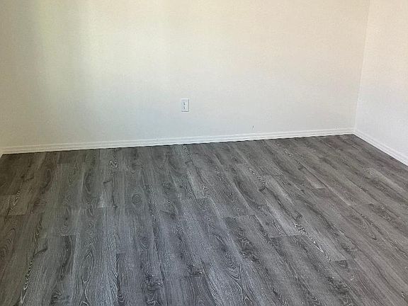 4th image of 3433 S Bronson Ave