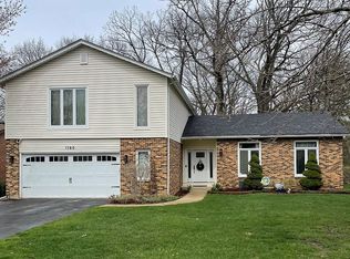 1160 Betty Dr, Lake Zurich, IL