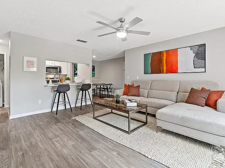 Southside Villas — Photo 4