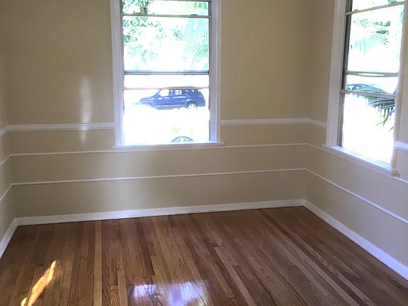 5th image of 520 N Genesee Ave