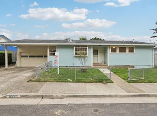 952 Alta Vista Dr, Pacifica, CA 94044