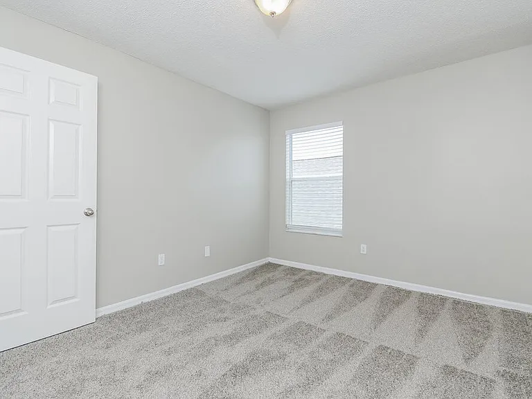1046 Raining Meadows Ln — Photo 15