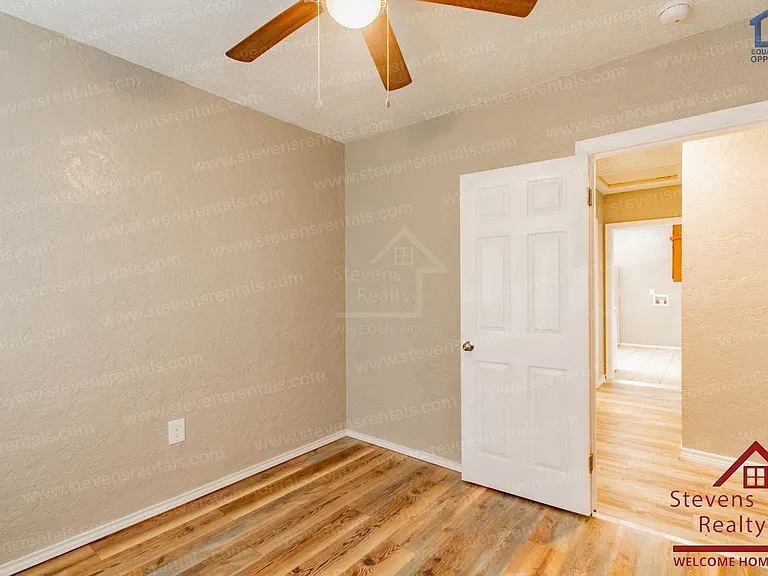 1303 NW Taylor Ave — Photo 11