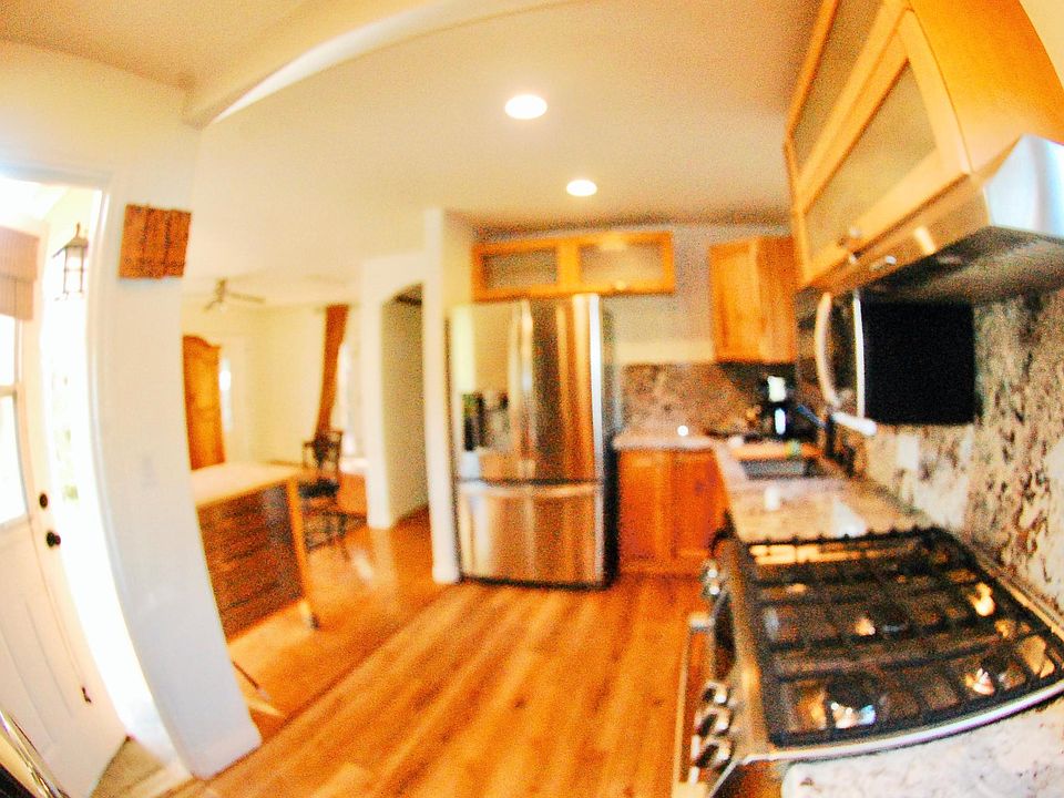 1st image of 736 Mar Vista Dr