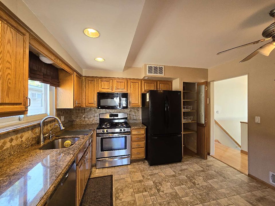 1st image of 38 Joel Pl Floor 2