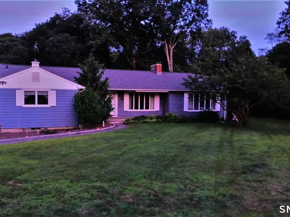 414 Canterbury Road, Brooklyn, CT 06234