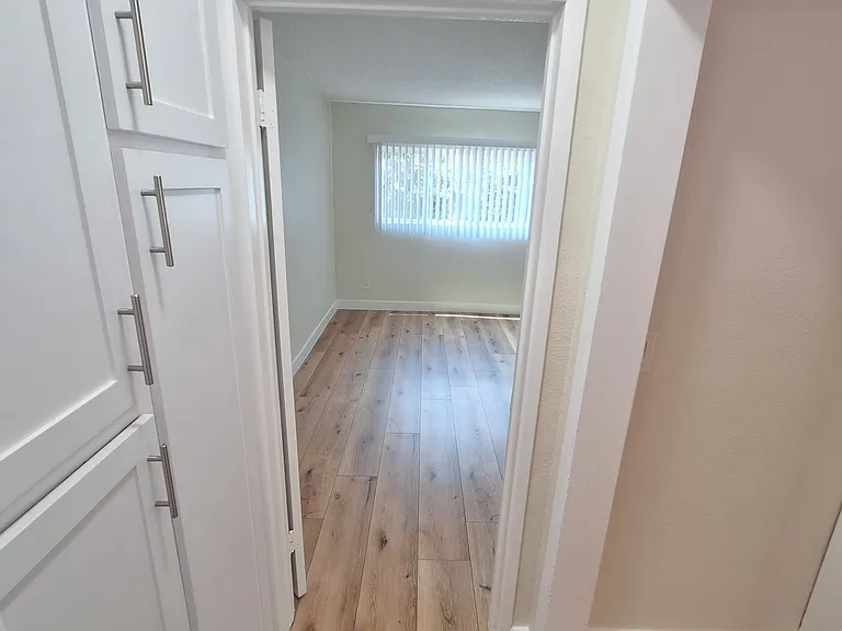 6845 Hazeltine Ave #6 — Photo 9