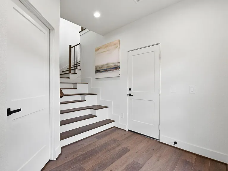 7704 Earl Rudder Way — Photo 4