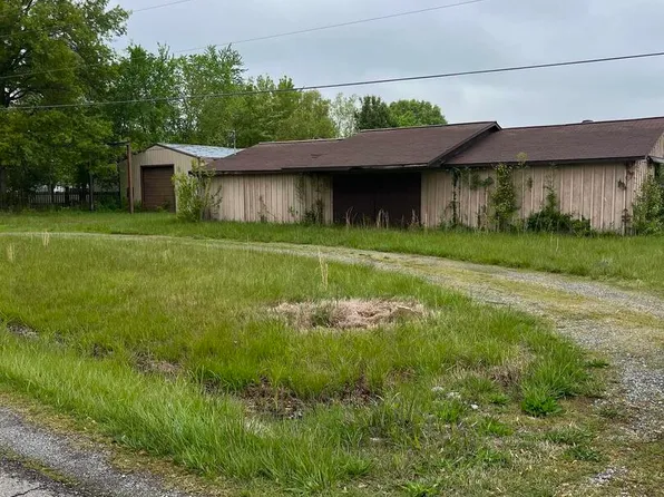 1051 State Highway 149 Hwy, Royalton, IL 62983