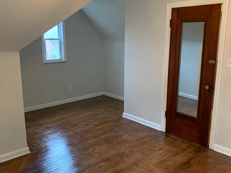 17909 Maplecliff Rd — Photo 16
