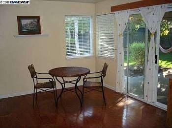 2nd image of 536 Swallow Dr