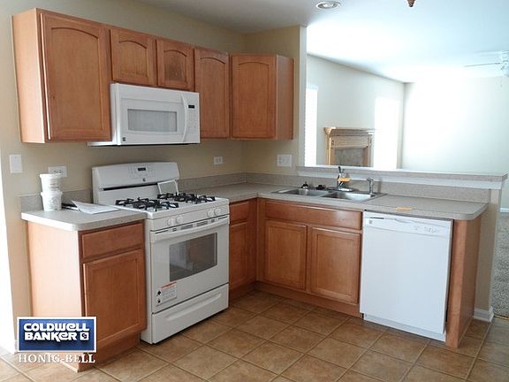 5th image of 1009 Marion Dr