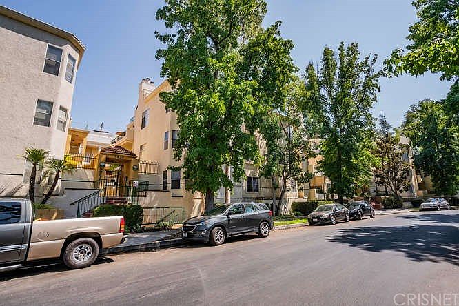 1st image of 5420 Sylmar Ave APT 318
