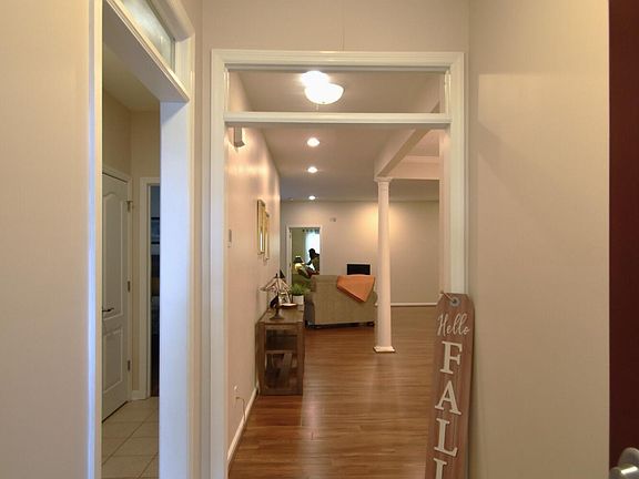 3rd image of 5603 Mountain Oaks Ln