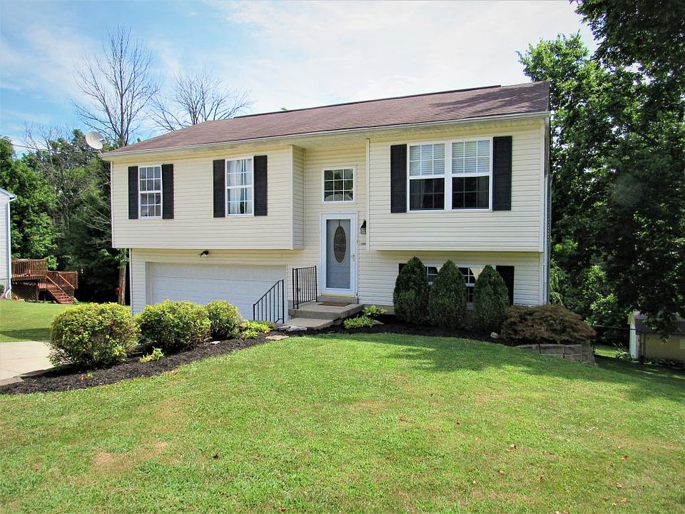 1st image of 15866 Elizabeth Dr