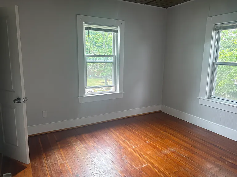 27 Horton St #2 — Photo 6