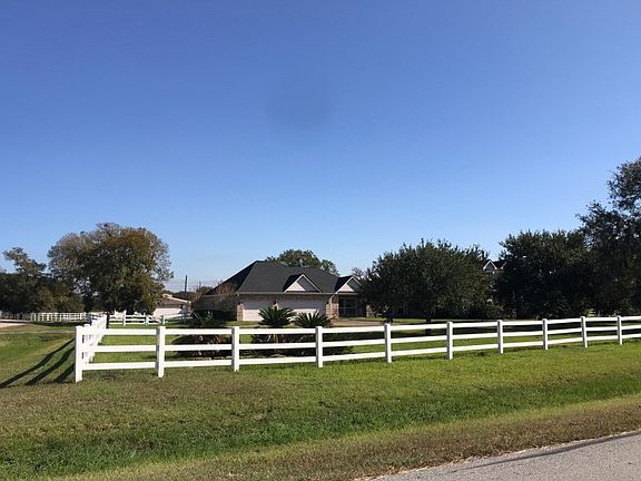 3rd image of 7103 Savannah Glen Ln