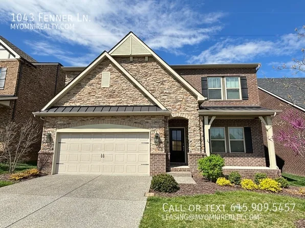 1043 Fenner Ln, Gallatin, TN 37066