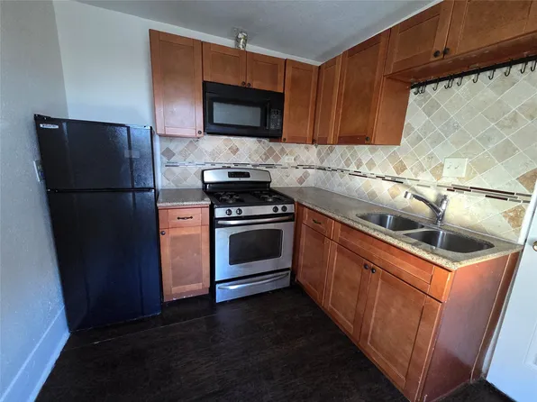 302 71st St, Houston, TX