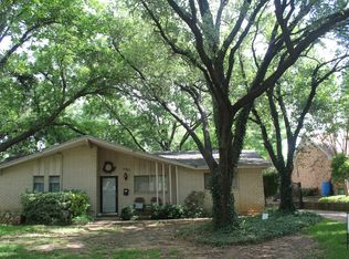 1705 W Lovers Ln, Arlington, TX 76013