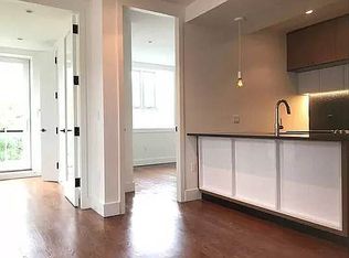 192 Hawthorne St #3R1, Brooklyn, NY 11225