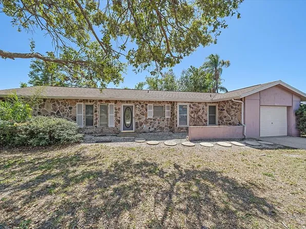 842 Southern Pine Ln, Sarasota, FL 34243