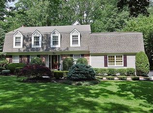 53 Foxwood Run, Middletown, NJ 07748