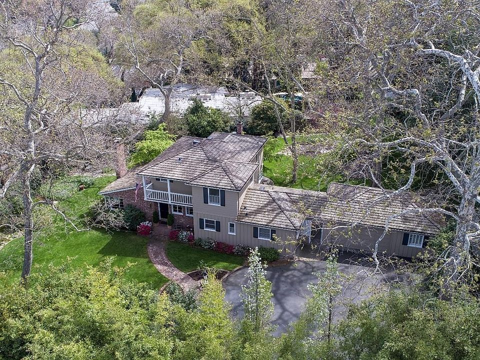 2nd image of 911 Saverien Dr