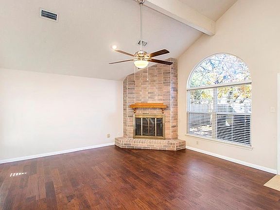 4th image of 15900 De Peer Ave