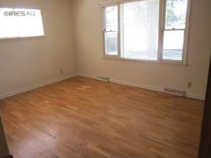 723 E Prospect Rd — Photo 13