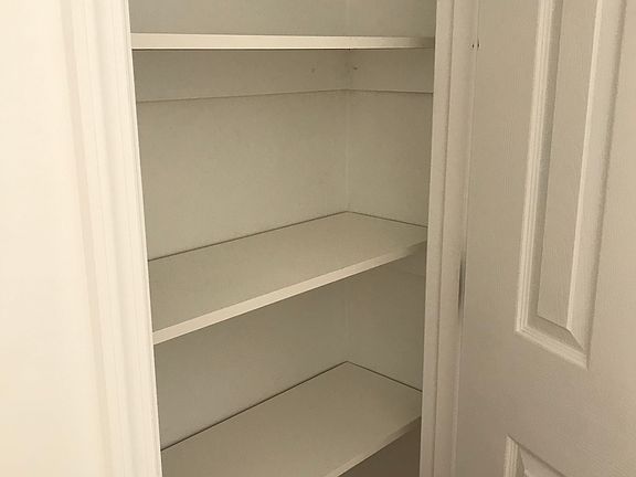 4th image of 67 Locust Ridge Dr APT 2A