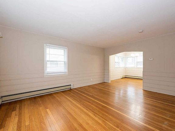 5th image of 67 Jean Ave