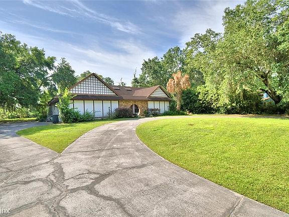 2nd image of 172 Wood Hall Dr