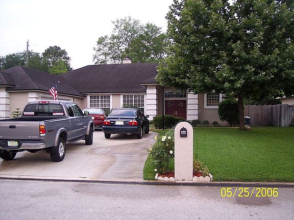 Front Right Yard