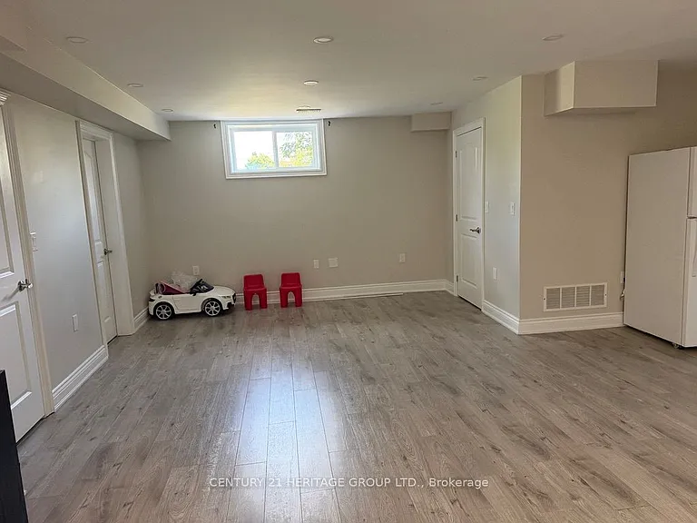 2 Lewiston Rd #BASEMENT — Photo 22