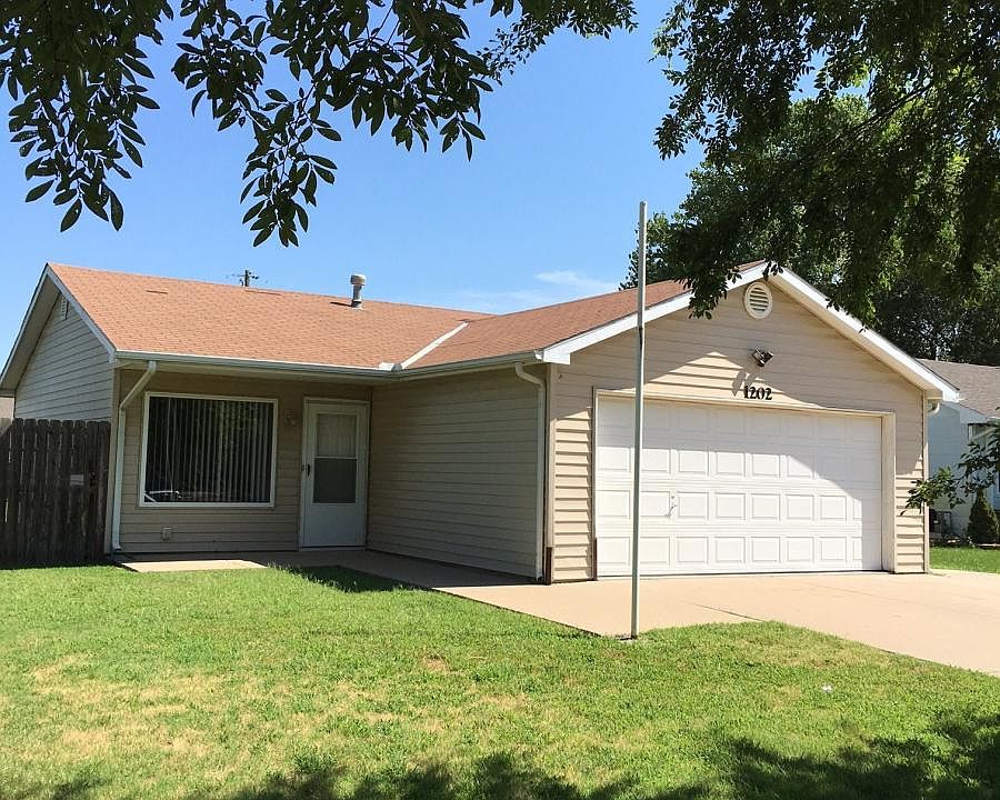 1st image of 1202 W Vilm Dr